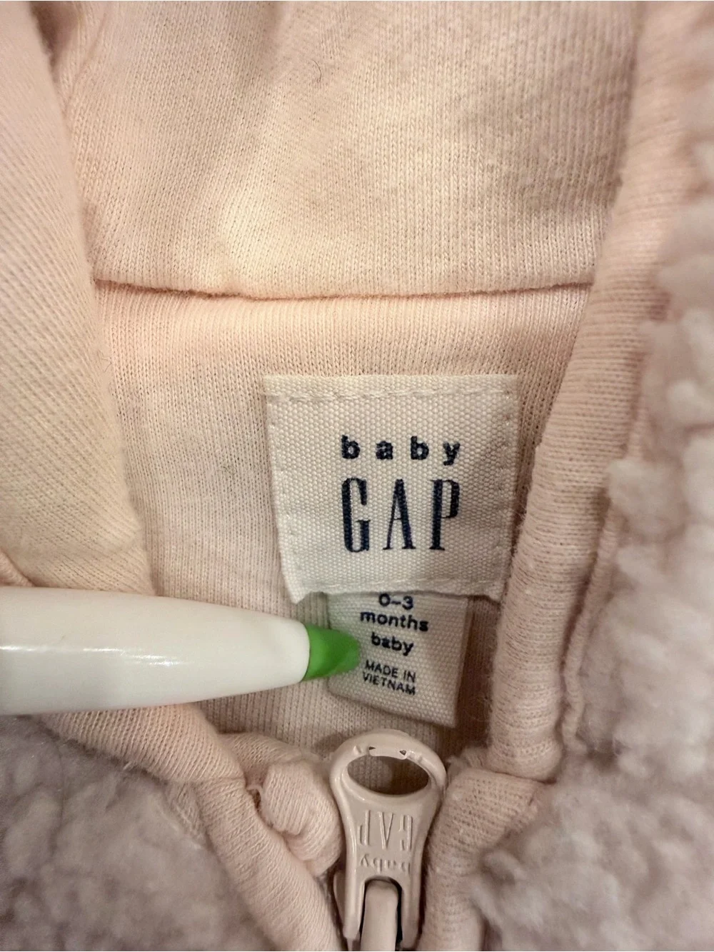 Baby Gap Sherpa Bear Bunting / One-Piece Snowsuit – 0-3 Months